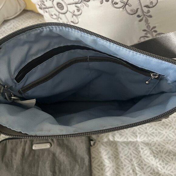 Baggallini Crossbody Purse Go Bagg With RFID Phone Wristlet Grey - Picture 6 of 6